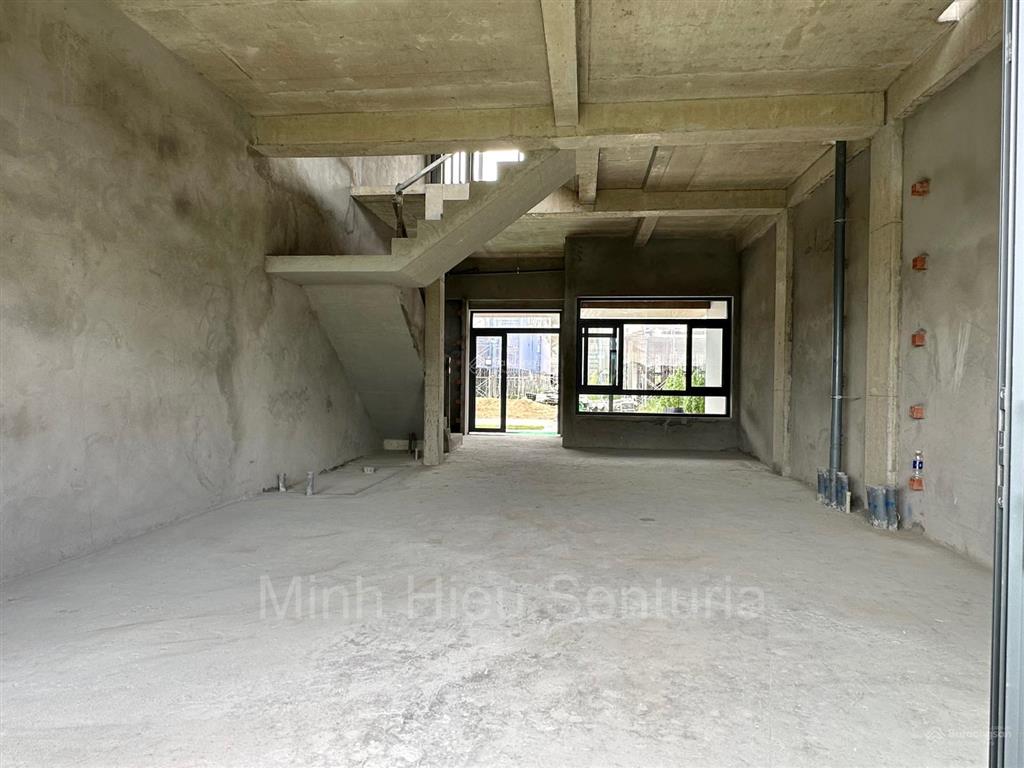 Nhà phố 6x20m giá tốt thị trường senturia an phú chỉ 250 tr/m2   0938 470 ***  minh hiếu