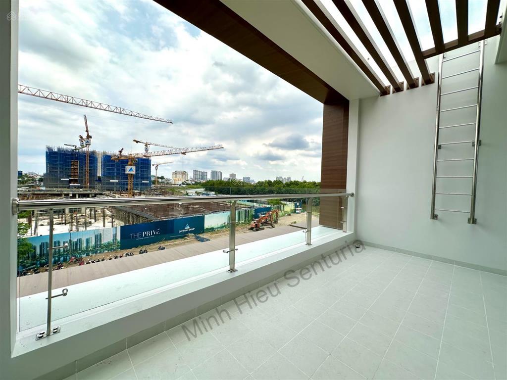 Nhà phố 6x21,5m, giá tốt senturia an phú  chỉ 290 triệu/m2   0938 470 ***