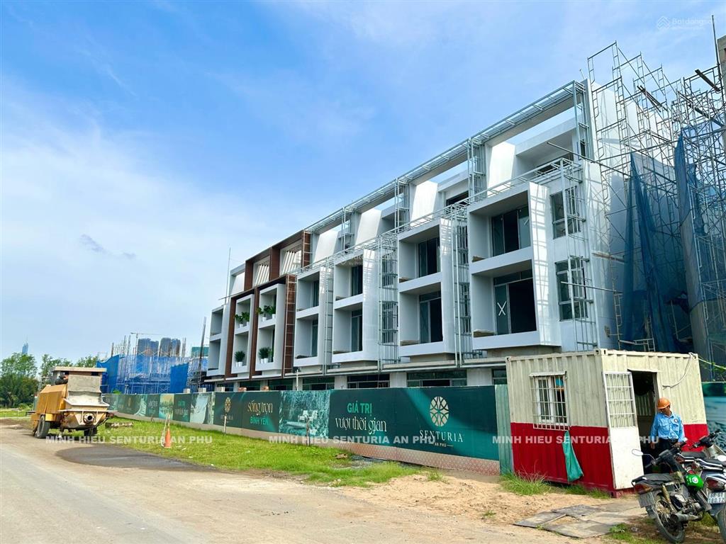 Nhà phố 6x20m giá tốt thị trường senturia an phú chỉ 250 tr/m2   0938 470 ***  minh hiếu