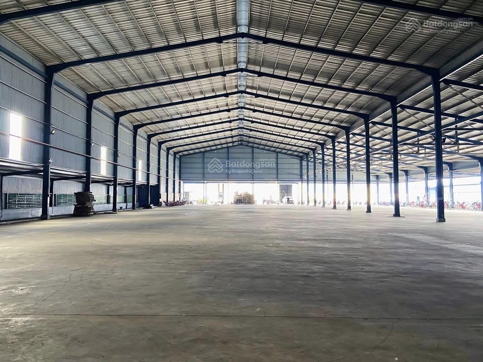 Cho thuê kho xưởng siêu vip 1.100m2 đường lũy bán bích, q. tân phú  có pccc