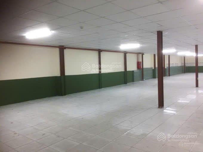 Cho thuê kho xưởng siêu rẻ 1.700m2 đường thoại ngọc hầu, tân phú