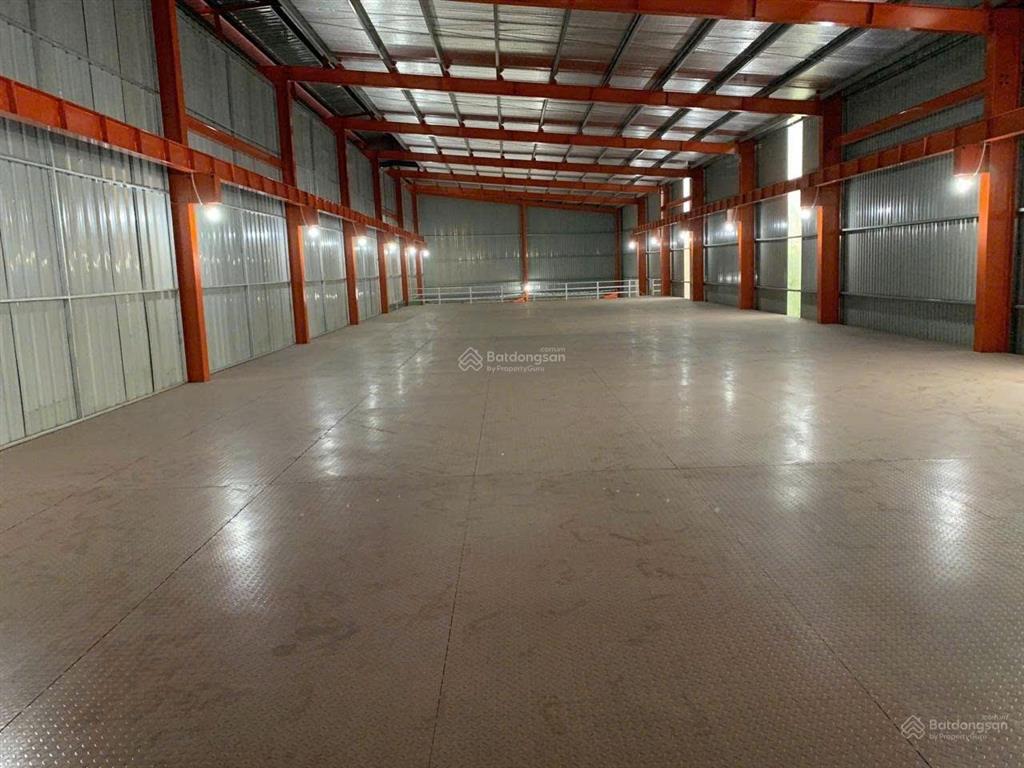 Cho thuê kho xưởng 1.100m2 mặt tiền đường quốc lộ 1a, p. an phú đông, quận 12
