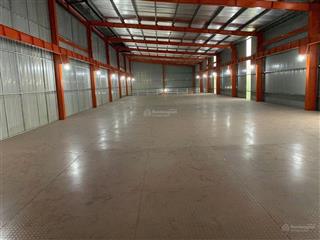 Cho thuê kho xưởng 1.100m2 mặt tiền đường quốc lộ 1a, p. an phú đông, quận 12