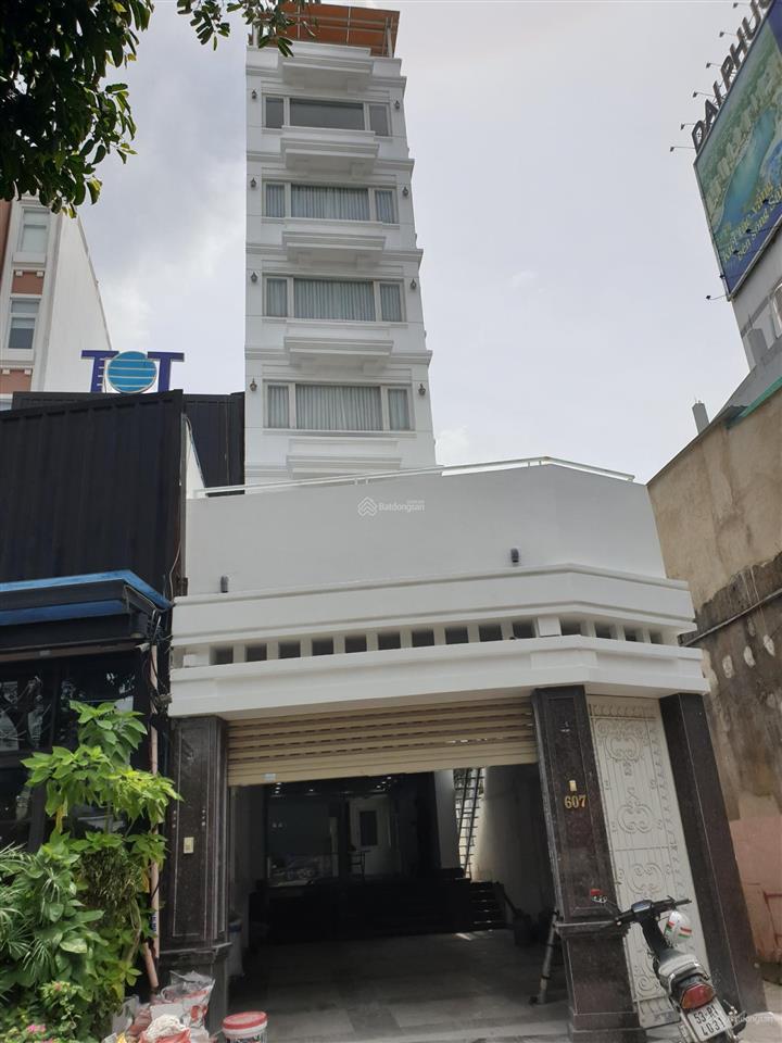 Cho thuê văn phòng lẻ dt 55m2 mặt tiền đường điện biên phủ, p25 ngay landmark 81