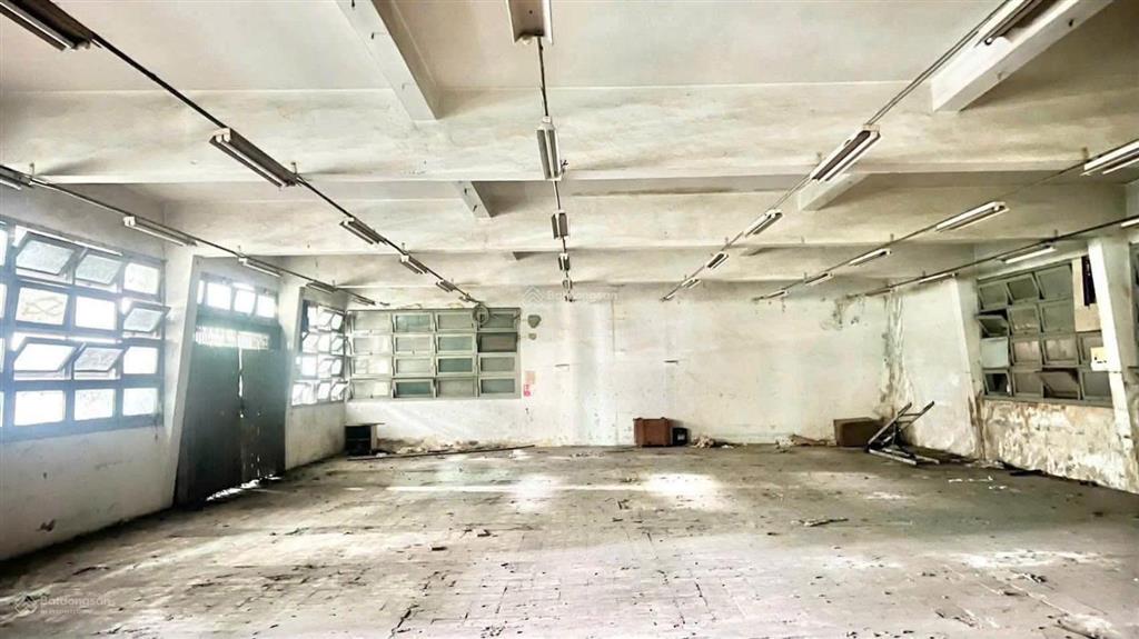 Cho thuê kho, nhà xưởng 300m2 tại phạm văn đồng quận bình thạnh