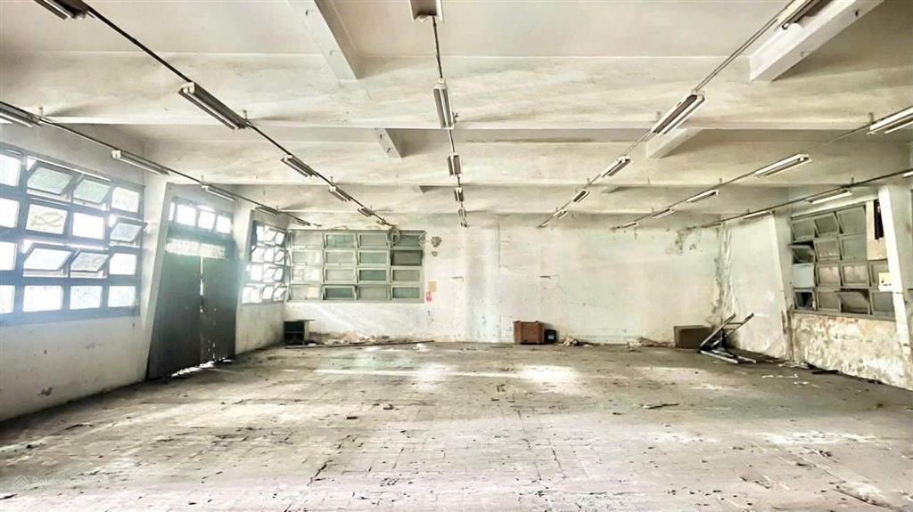 Cho thuê kho, nhà xưởng 300m2 tại phạm văn đồng quận bình thạnh