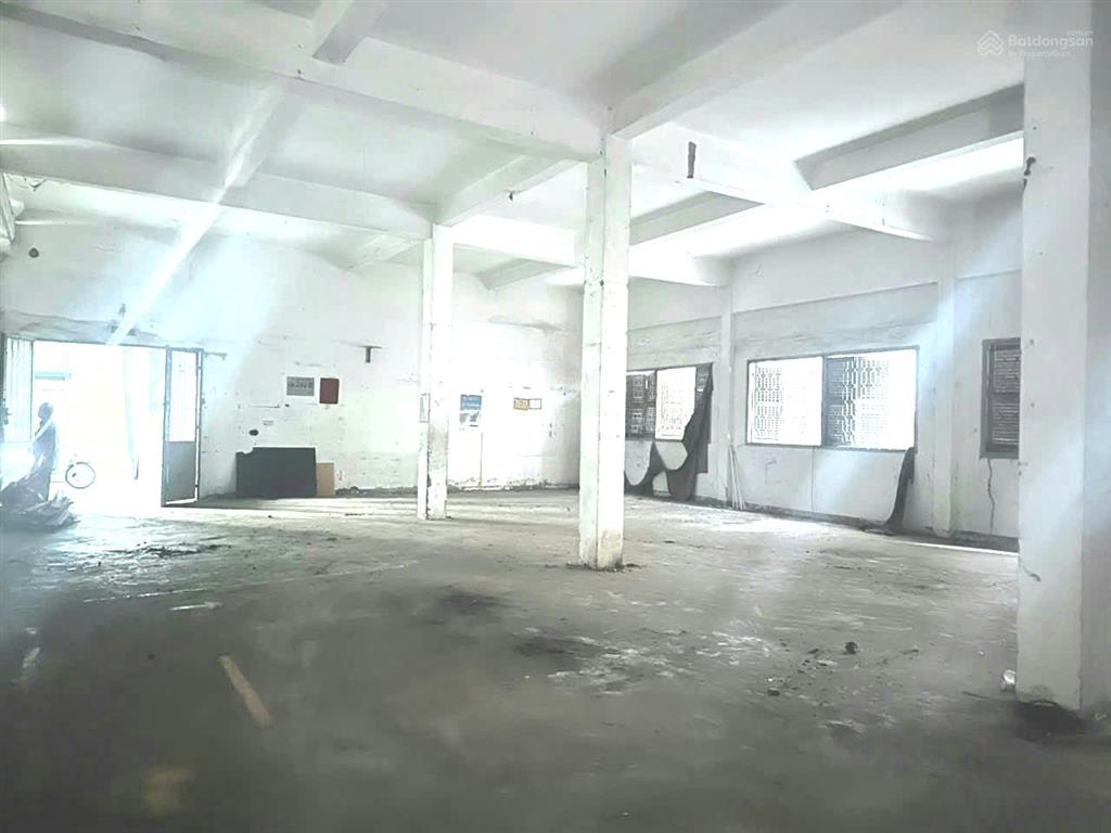 Cho thuê kho, nhà xưởng 560m2 tại bình thạnh phù hợp chứa hàng