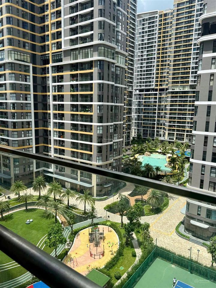 80m2 2pn the beverly 5 tỷ đã thuế phí tầng cao view hồ bơi, view 36ha