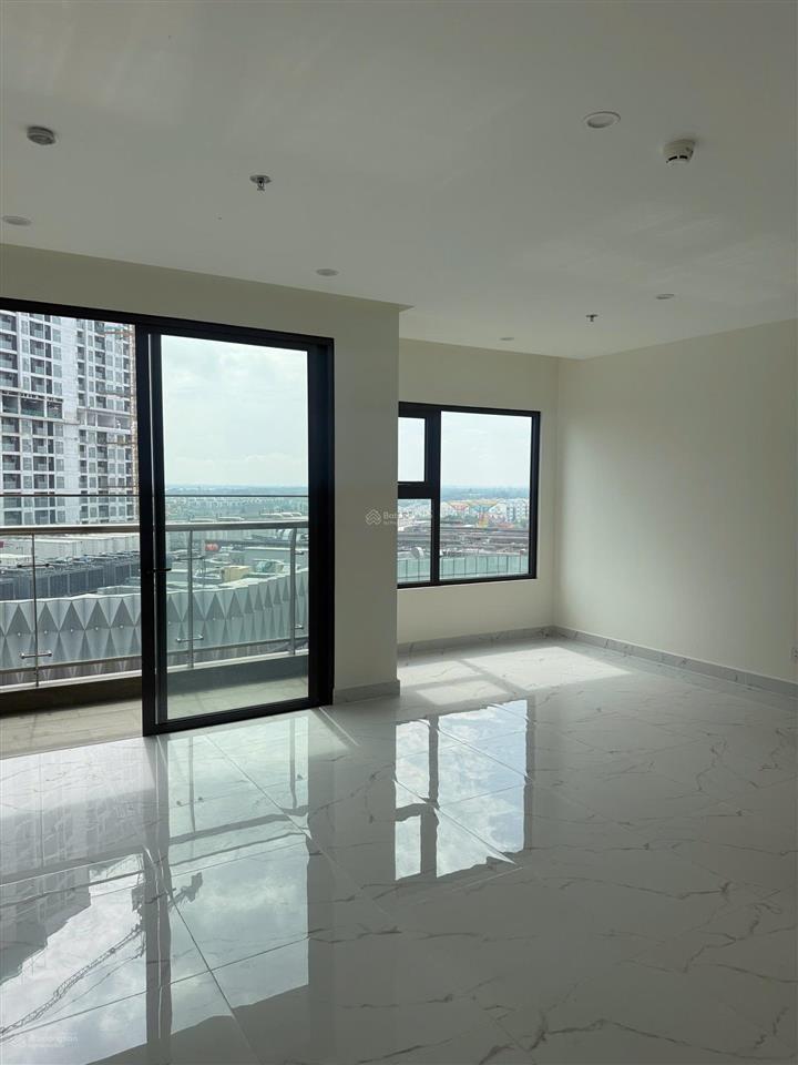 3pn tòa gh6 tầng 22  6 tỷ all in 102% đã thuế phí và 5% ra sổ