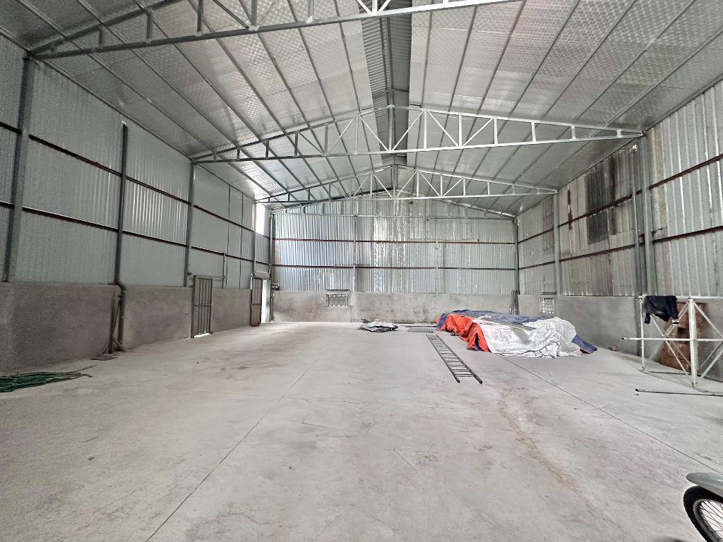 Cho thuê 400m kho xưởng đường Phan Trọng Tuệ, mặt tiền 13m, giá 75k/m