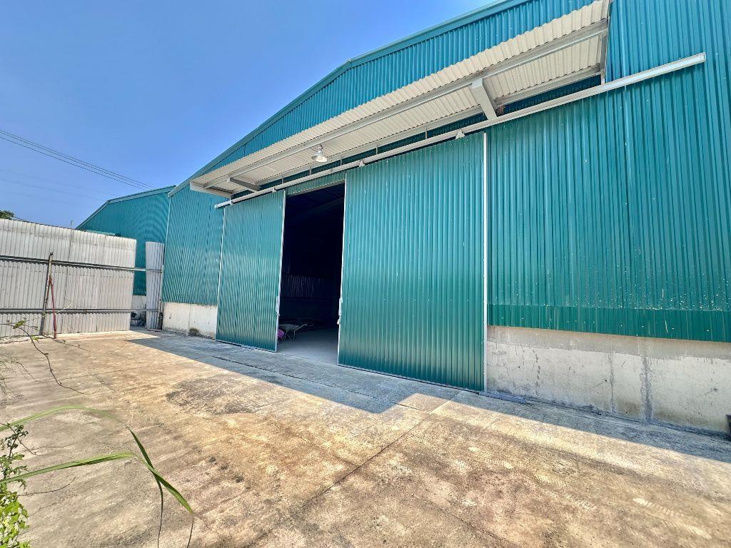 800m kho xưởng khu vực Khuyến Lương cần cho thuê, container đỗ cửa, giá 125k/m