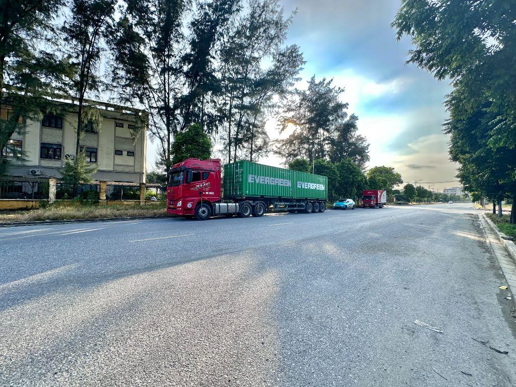 505m nhà xưởng khu vực giáp Ngũ Hiệp cần cho thuê, xuất VAT, container đỗ cửa