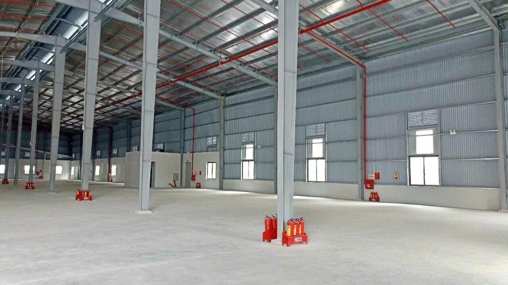 3950m kho xưởng khu vực KCN Hà Bình Phương cho thuê, đầy đủ VAT, container đỗ tận cửa