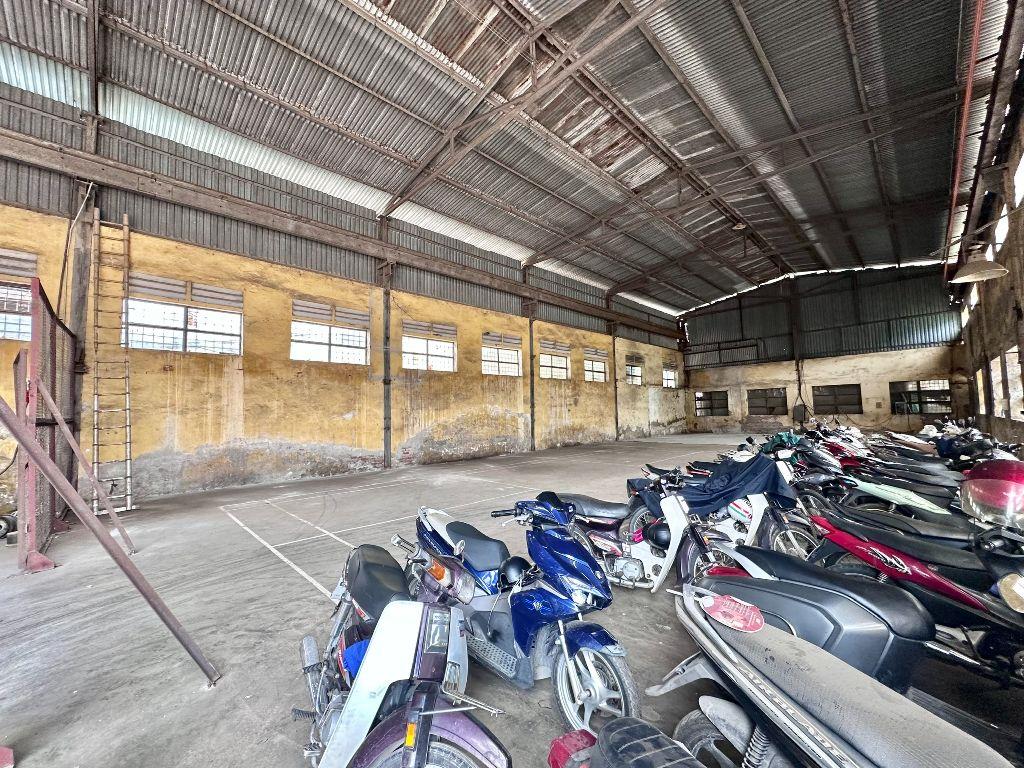1300m kho xưởng khu vực Vĩnh Hoàng cần cho thuê, có chia đôi, xuất VAT, giá 130k/m