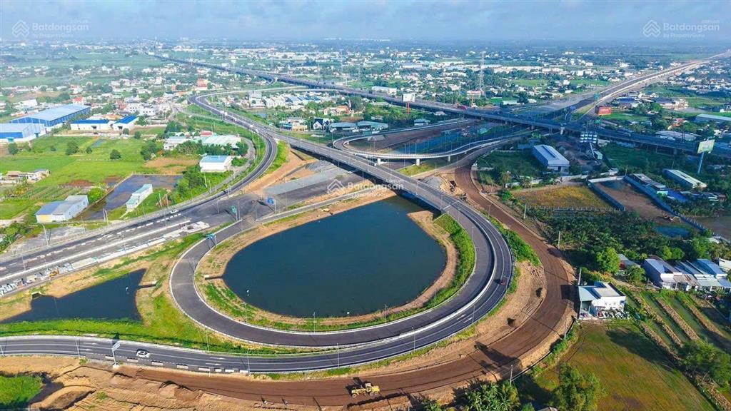 Chính chủ bán gấp 70m2 1,3 tỷ gần vin hóc môn, thương lượng khách thiện chí, đã có sổ hồng