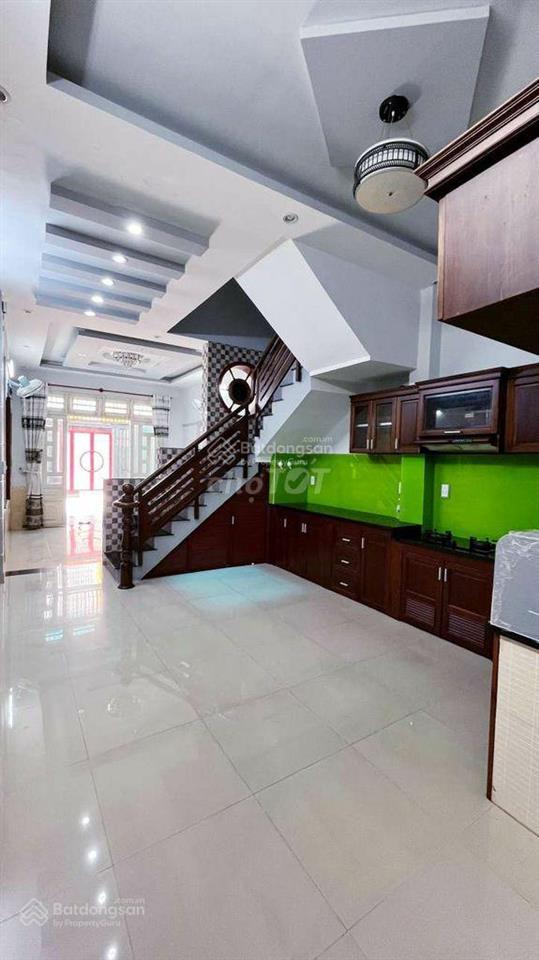 Tôi bán nhà đường quang trung, p8, gò vấp hxh 6m, 4 tầng, 6wc btct, không ngập, không thâthấm dột