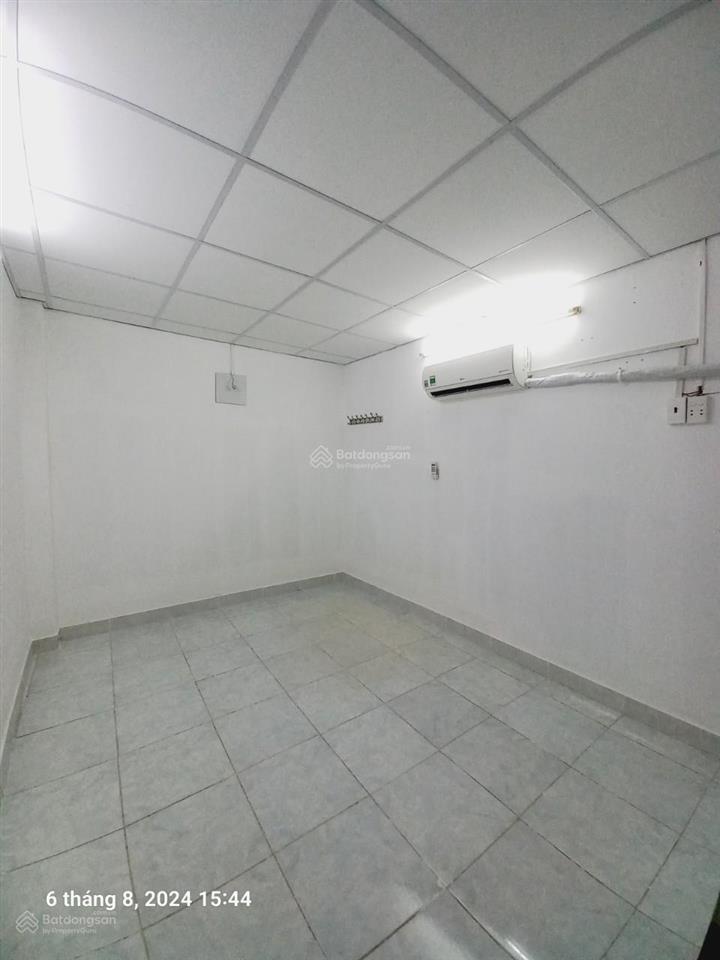 Bán nhà + dãy trọ  đất 120m2 ngang 7,6m  hẻm xe tải  full thổ cư