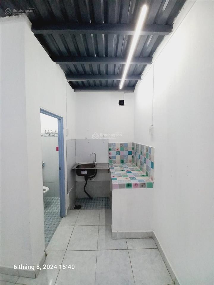 Bán nhà + dãy trọ  đất 120m2 ngang 7,6m  hẻm xe tải  full thổ cư