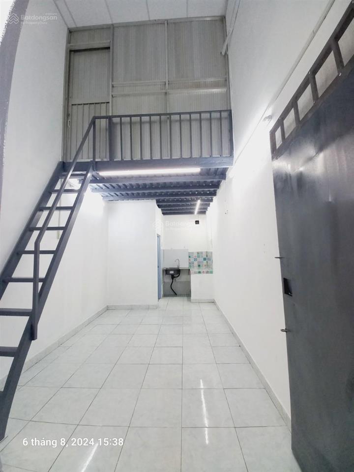 Bán nhà + dãy trọ  đất 120m2 ngang 7,6m  hẻm xe tải  full thổ cư