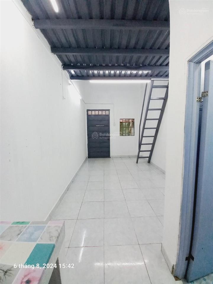 Bán nhà + dãy trọ  đất 120m2 ngang 7,6m  hẻm xe tải  full thổ cư