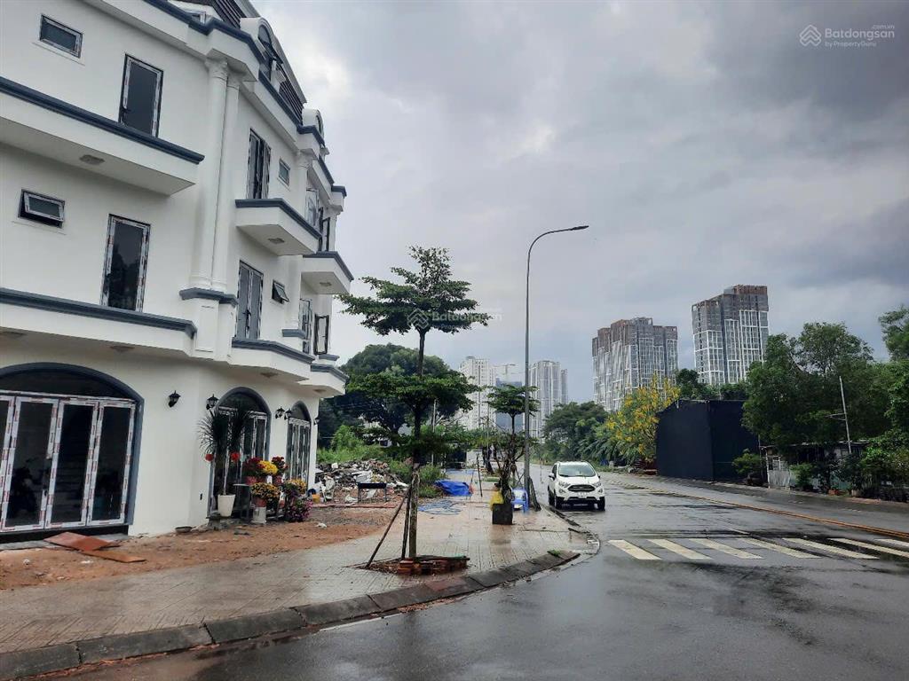Cho thuê bt 132m2, 25 triệu/ tháng tại kdc cát lái invesco, q2, hcm, hàng hot!