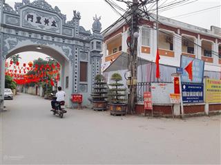 Nhà dân xây, đoạn chợ kim hoàng, ngay ủy ban, hồ cảnh quan, 39m2 4 tầng