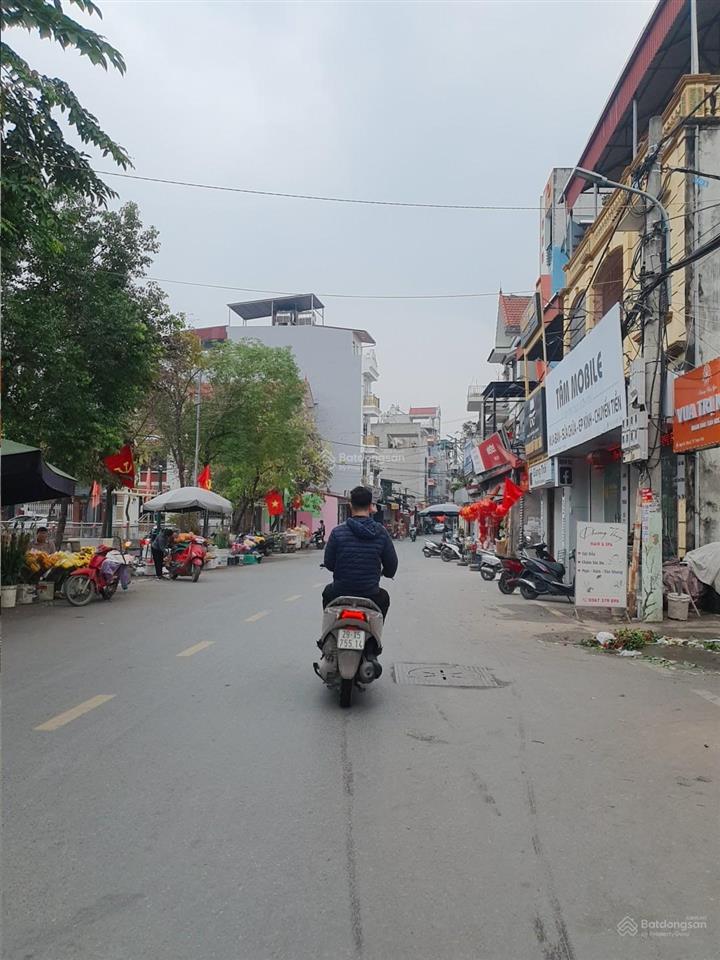 Bán nhà cấp 4 ngay gần ngã tư trạm trôi, 53m2 thoáng 2 mặt, phù hợp đầu tư, xây chung cư mini