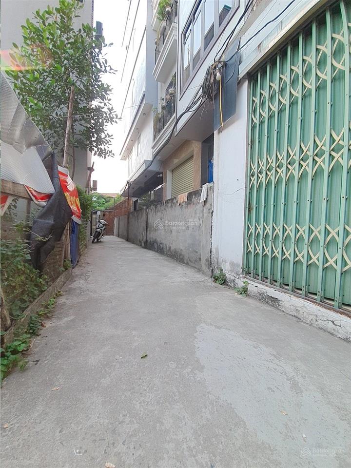 Bán nhà cấp 4 ngay gần ngã tư trạm trôi, 53m2 thoáng 2 mặt, phù hợp đầu tư, xây chung cư mini