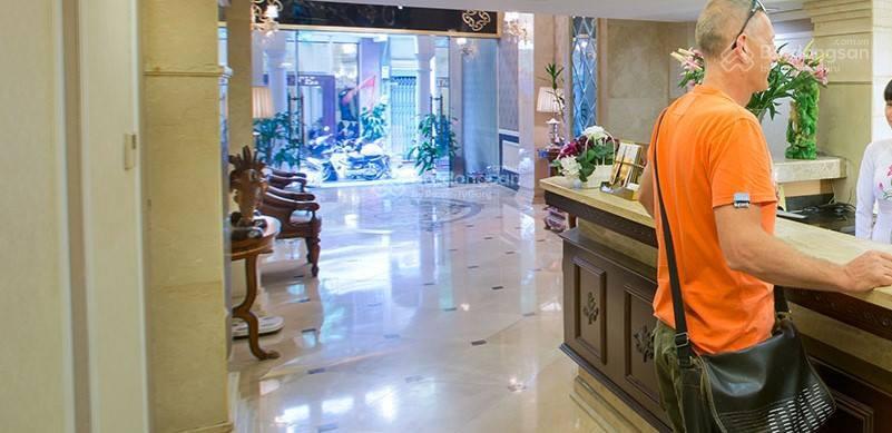 Chính chủ bán gấp khách sạn mặt phố nguyễn khuyến sát văn miếu sổ 145m2 xây 8 tầng 79 tỷ