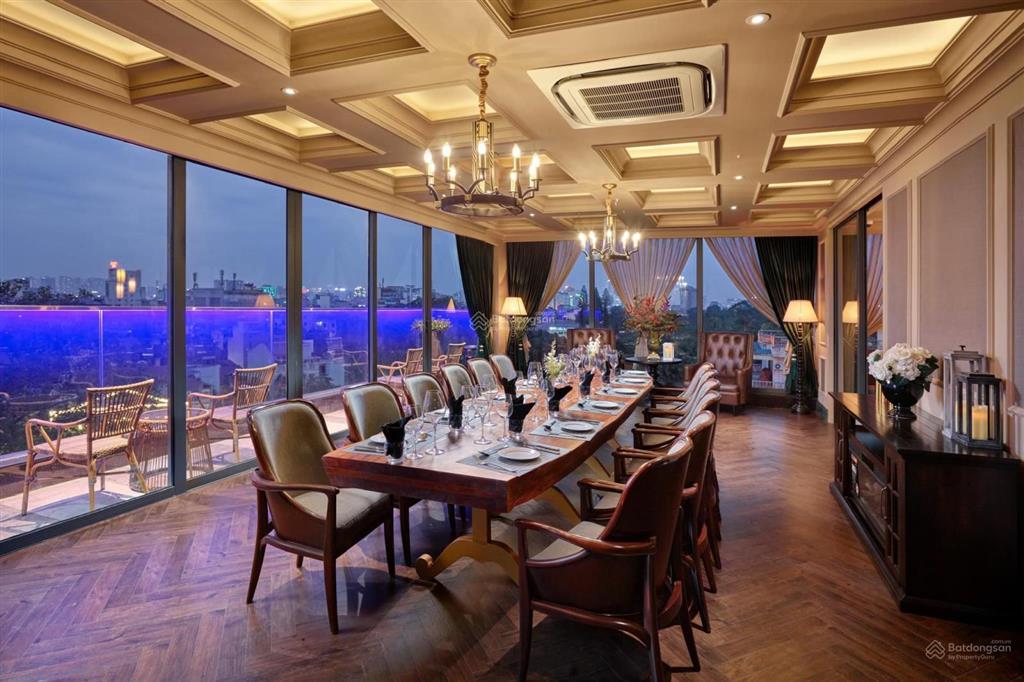 Chính chủ bán khách sạn mặt tiền hàng buồm sổ 110m2 xây mới 8 tầng đang cho thuê 300tr/tháng