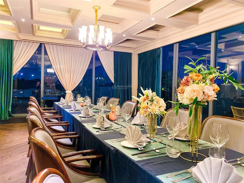 Chính chủ bán nhà mp hàng mành lý quốc sư sổ 55m2 mặt tiền 4.5m giá 55 tỷ (rất hiếm)