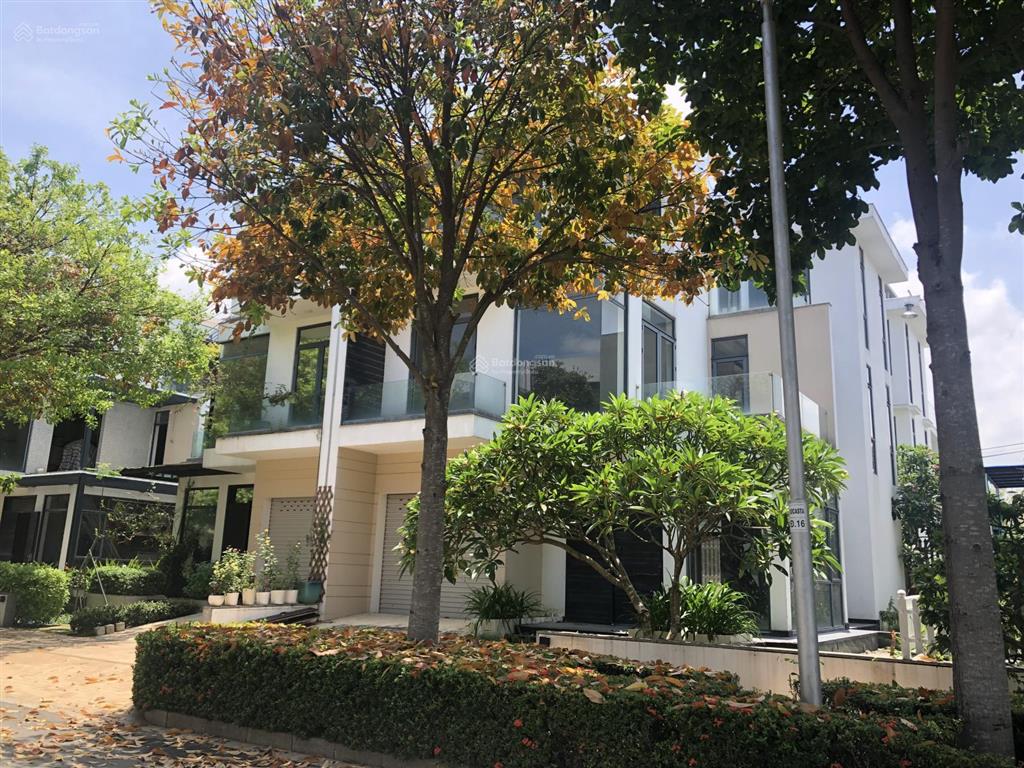 Biệt thự lucasta compound đẹp như resort, gần nút giao ct long thànhvành đai 2, đến globalcity 2km