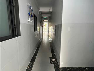 Nhà trọ mới xây, gần cao đẳng công thương, có hầm, thang máy cho thuê quận 9