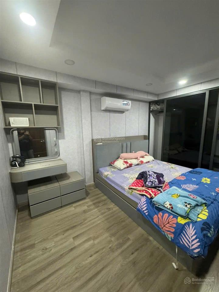 Cơ hội hiếm có nhà + 4 căn trọ, hẻm xe hơi, vị trí vàng quận bình tân