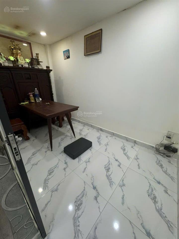 Cơ hội hiếm có nhà + 4 căn trọ, hẻm xe hơi, vị trí vàng quận bình tân