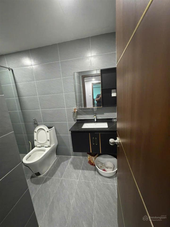 Cơ hội hiếm có nhà + 4 căn trọ, hẻm xe hơi, vị trí vàng quận bình tân