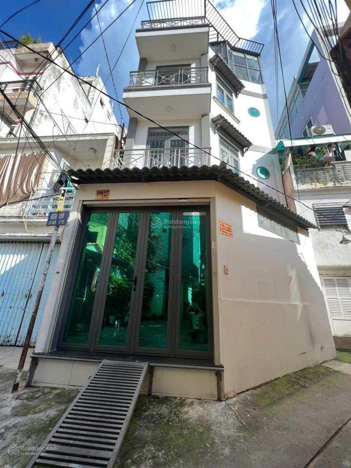 Bán nhà 199/27 cmt8 p4 q3, dt 5.73x8.5m, t+3l, 3pn, 3wc, giá 7.3 tỷ tl, có hh môi giới
