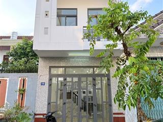 Giá rẻ nhất khu nhà 1 trệt 1 lầu 4,5x15m  67,5m2 giá 4,299 tỷ kdc hưng phú 1, gần go cần thơ