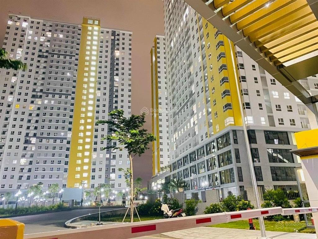 Diamond riverside bán 2pn tầng trung giá 3,2 tỷ bao hết chi phí  nhà đang cho thuê giá 9tr