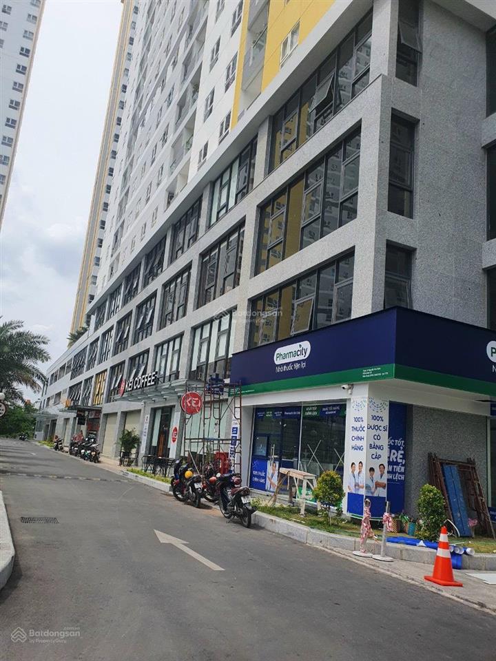 Diamond riverside cần bán căn góc 2pn giá 3,499 tỷ nhà mới 99% có nội thất
