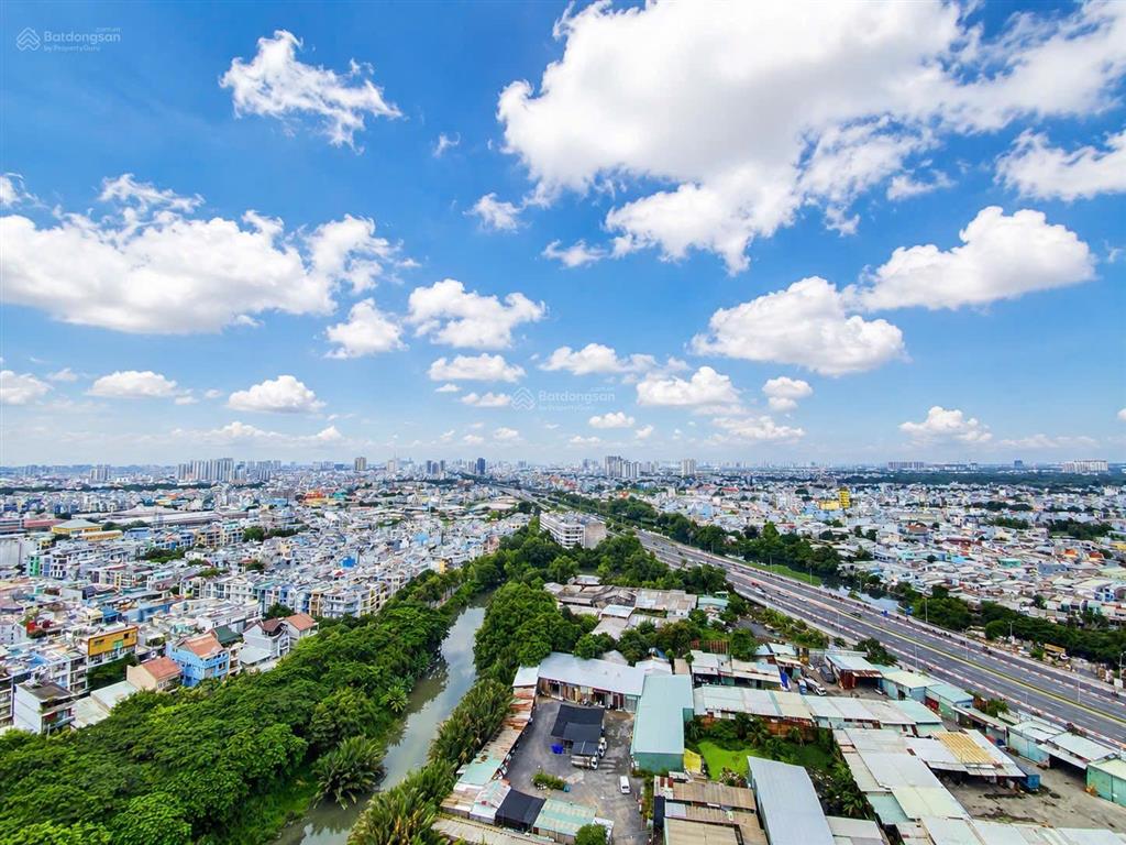 Diamond riverside 3pn trực diện hướng đông, view q1, võ văn kiệt  tầng đẹp  view thoáng  alo em
