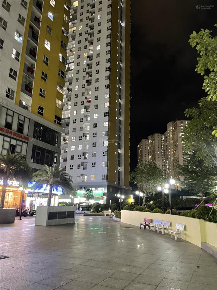 Diamond riverside 1 căn hiếm có giá bán nhà đầy đủ nội thất, bằng giá nhà trống 72m2 giá 3,1 tỷ.