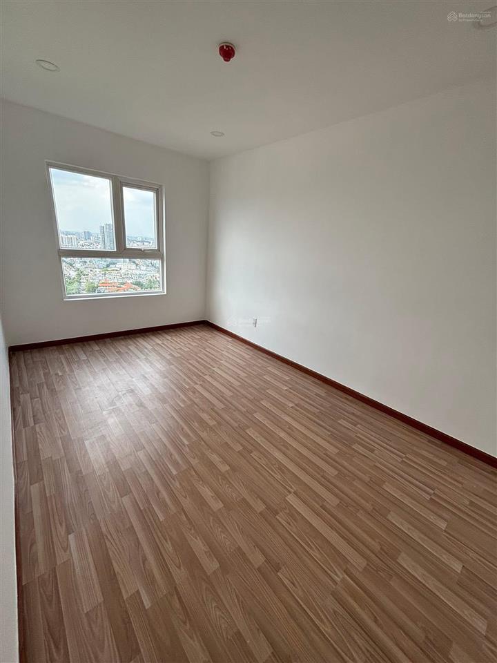 Diamond riverside 1 căn hiếm có giá bán nhà đầy đủ nội thất, bằng giá nhà trống 72m2 giá 3,1 tỷ.