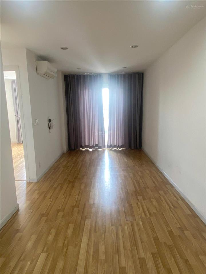 City gate cho thuê 2pn có 3 máy lạnh, rèm cửa giá 8,5tr  đầu tháng 08 ở được  1 căn hiếm có.