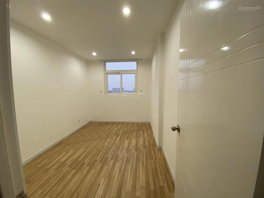 City gate cho thuê 2pn có 3 máy lạnh, rèm cửa giá 8,5tr  đầu tháng 08 ở được  1 căn hiếm có.