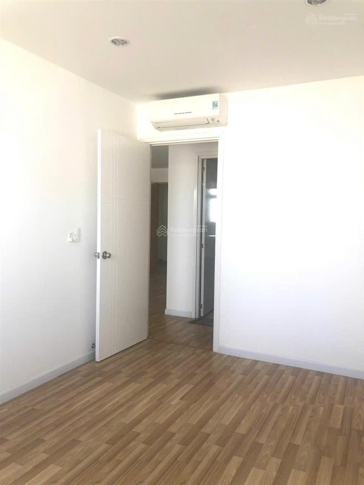 City gate cho thuê 2pn có 3 máy lạnh, rèm cửa giá 8,5tr  đầu tháng 08 ở được  1 căn hiếm có.