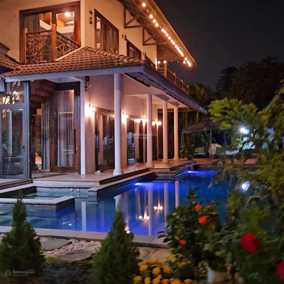 Bán villa 800m2 có hồ bơi style bali  gần sông sài gòn view nhìn về đảo bình quới