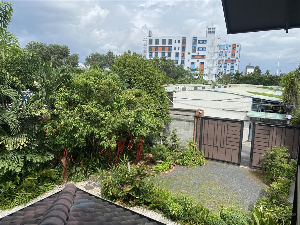 Bán villa 800m2 có hồ bơi style bali  gần sông sài gòn view nhìn về đảo bình quới