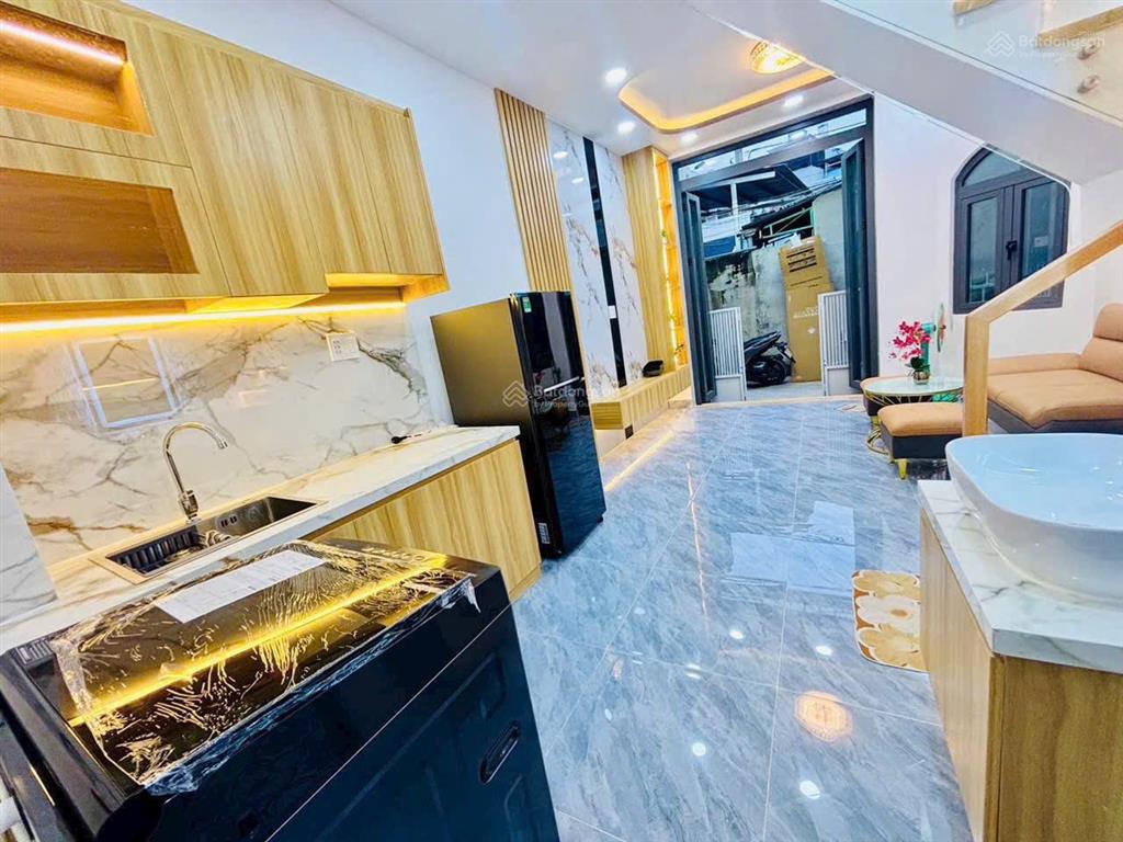 Bán nhà tân hoà đông 4x7.5  trệt, lầu giá 3 tỷ 750