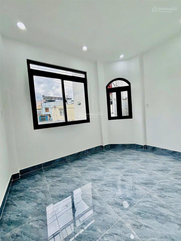 Bán nhà tân hoà đông 4x7.5  trệt, lầu giá 3 tỷ 750